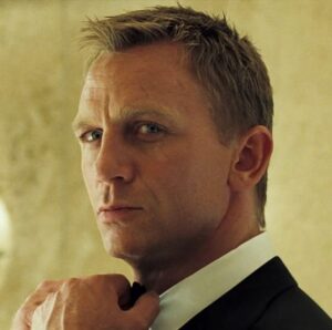 Ian Fleming, el hombre detrás de James Bond 52 Ian Fleming: Daniel Craig interpretando a James Bond