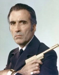Ian Fleming, el hombre detrás de James Bond 55 scaramanga v0 645o5iepqe8e1