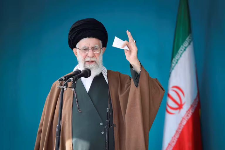 Guerra en Medio Oriente: El equilibrio que Irán decidió no jugar 9 Medio Oriente: Jamenei